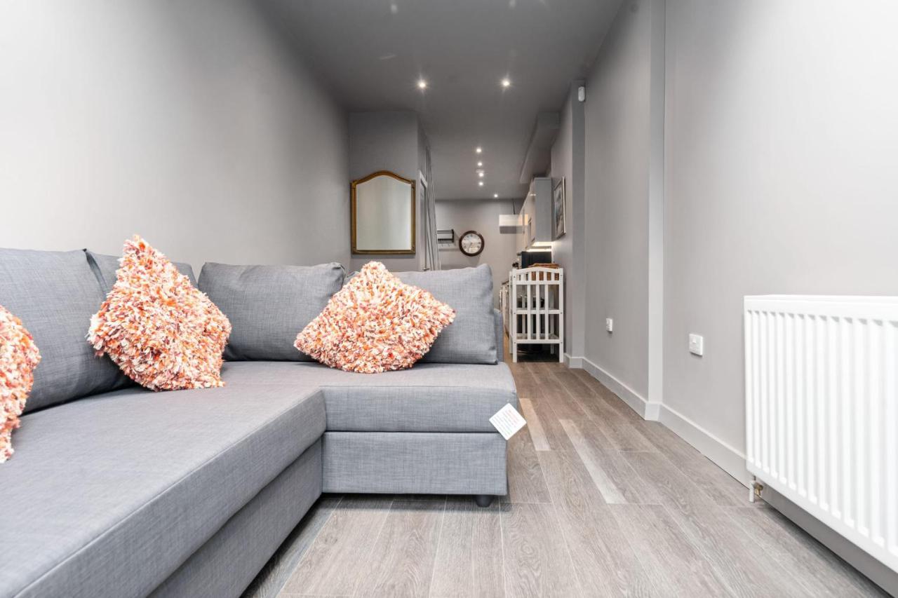 Lovely 2-Bed Apartment - Hosted By Guestready London Exterior photo